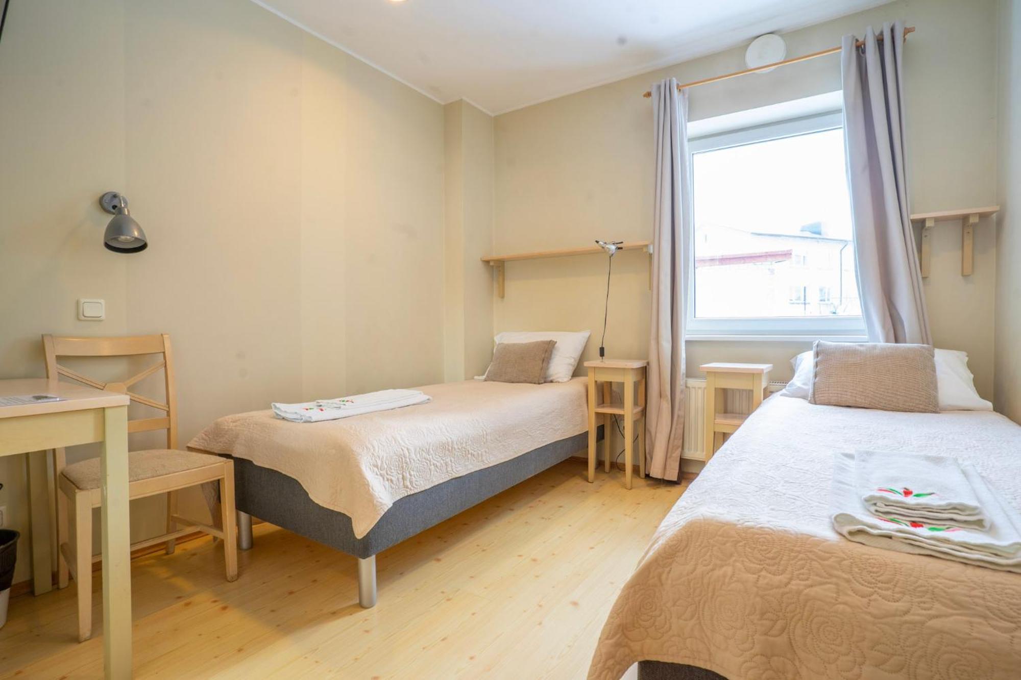 Kongo Hotel Haapsalu Extérieur photo